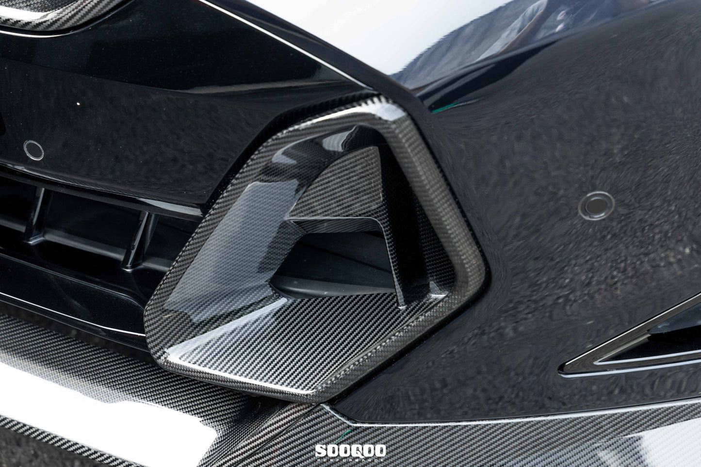 BMW X6 G06 LCI MP款碳纖維前進氣飾蓋 T-456