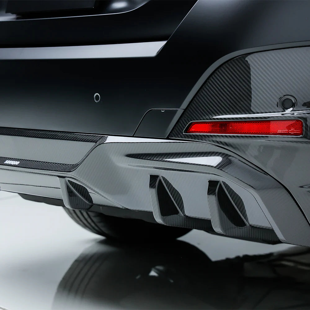 BMW i4 SQ款後擾流碳纖維