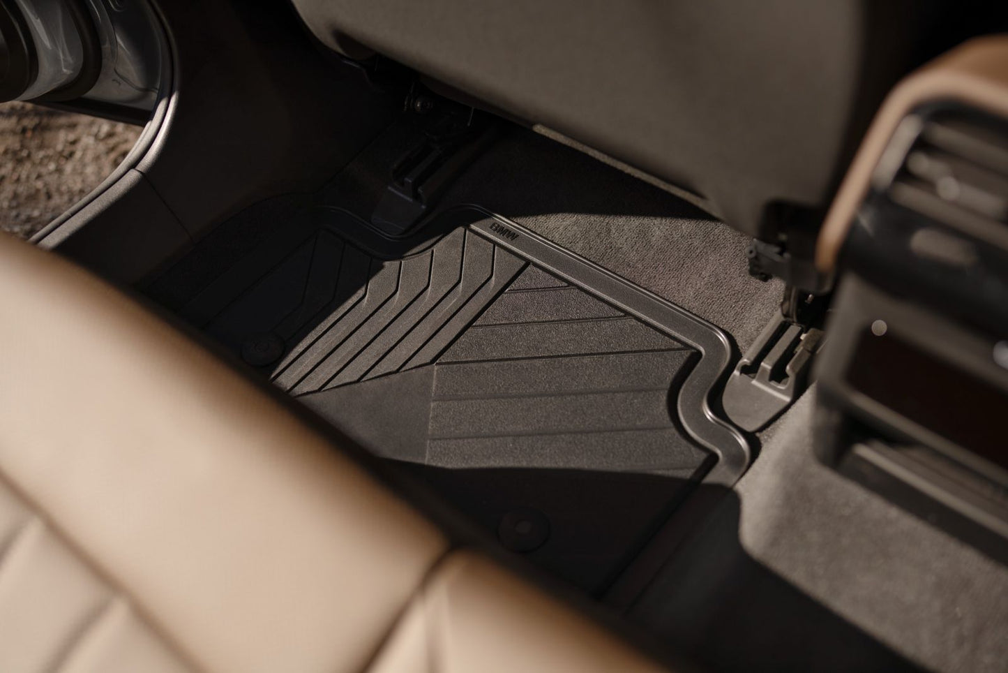 BMW 5系i5 原廠橡膠前後腳踏墊