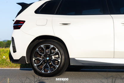 BMW X3 G45 SQ款碳纖維後保險桿飾蓋 T-081