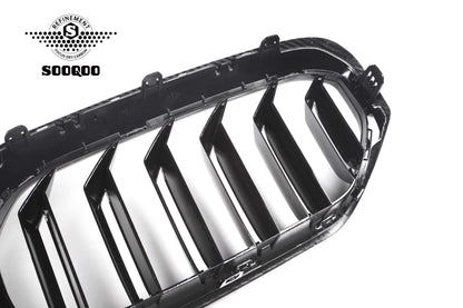 BMW 5系 G30 G31 LCI 單格柵款碳纖維水箱護罩 T-221B