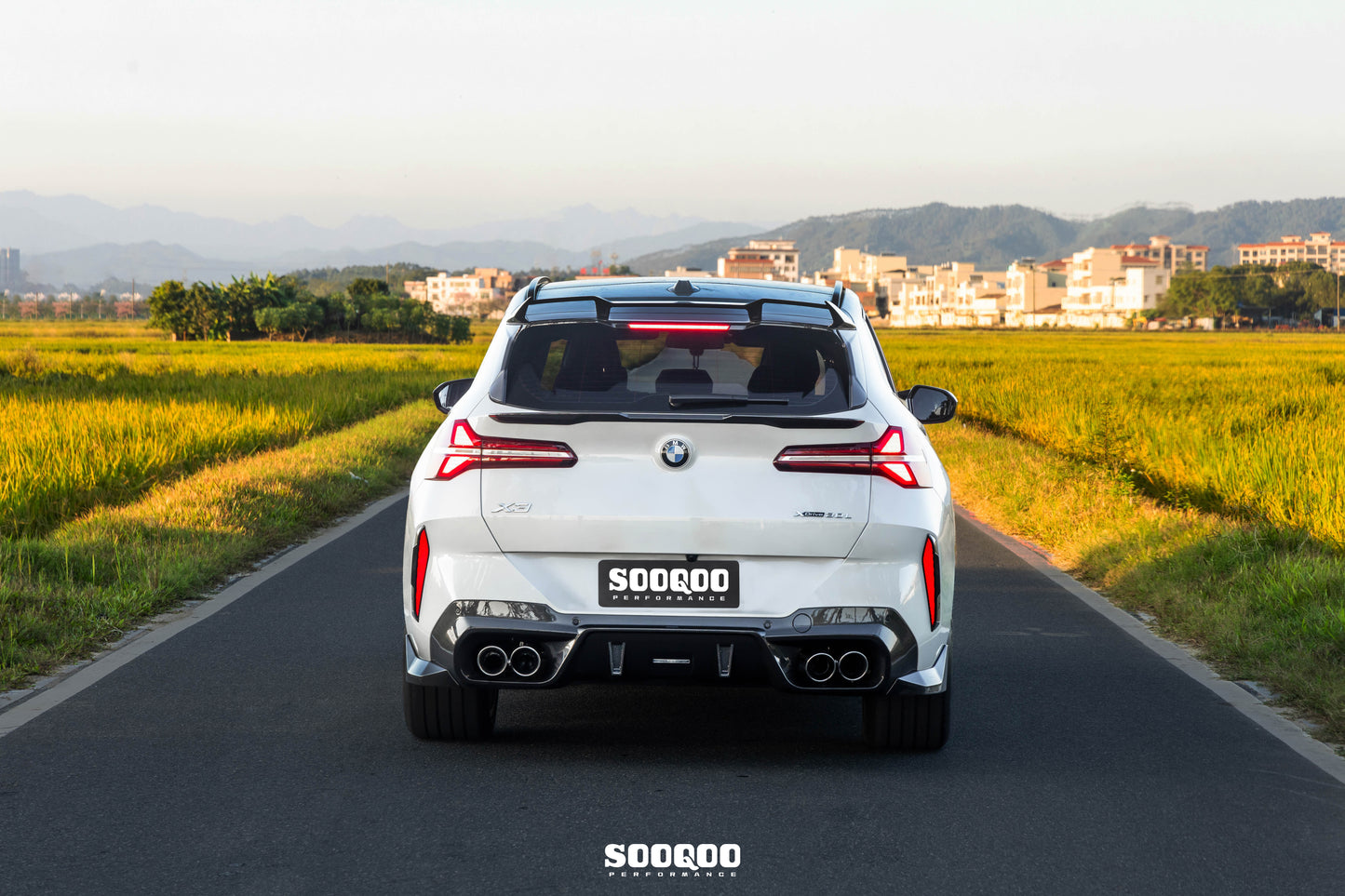 BMW X3 G45 SQ款碳纖維後保險桿飾蓋 T-081