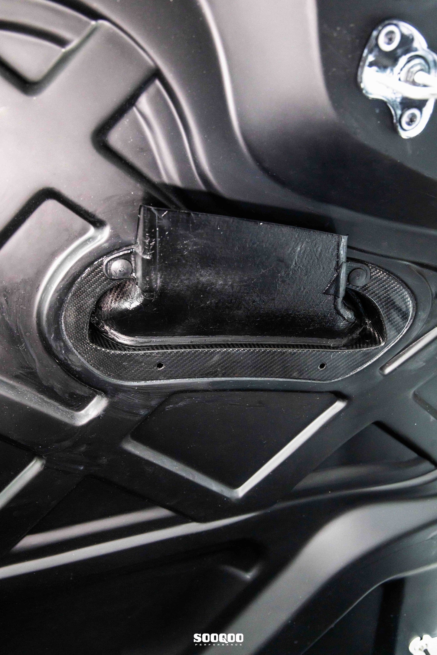 BMW M5 G90 G99 SQ款碳纖維引擎蓋 U-001
