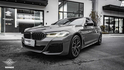 BMW 5系 G30 G31 LCI 單格柵款碳纖維水箱護罩 T-221B