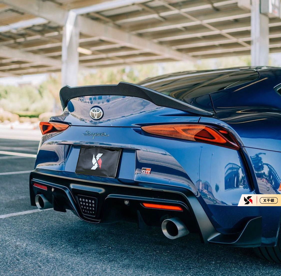 TOYOTA SUPRA SQ款碳纖維尾翼 T-035