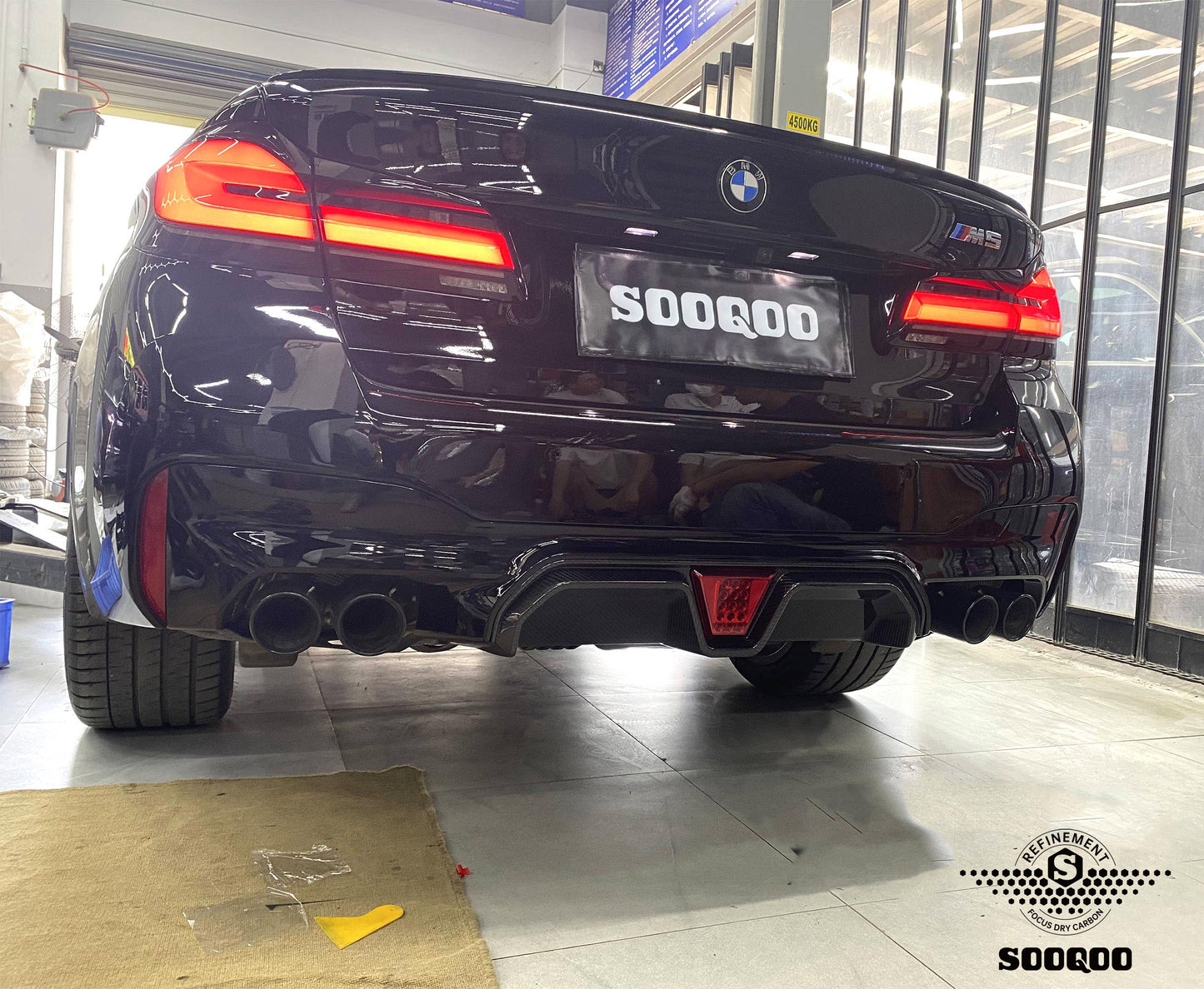 BMW M5 F90 CS帶燈款碳纖維後擾流 T-172