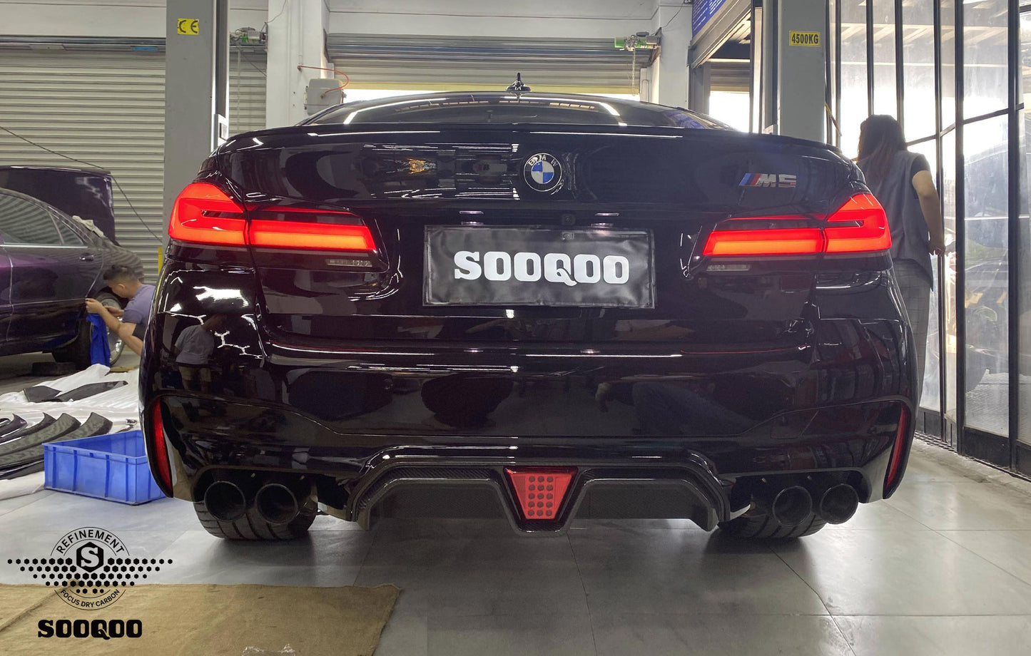 BMW M5 F90 CS帶燈款碳纖維後擾流 T-172