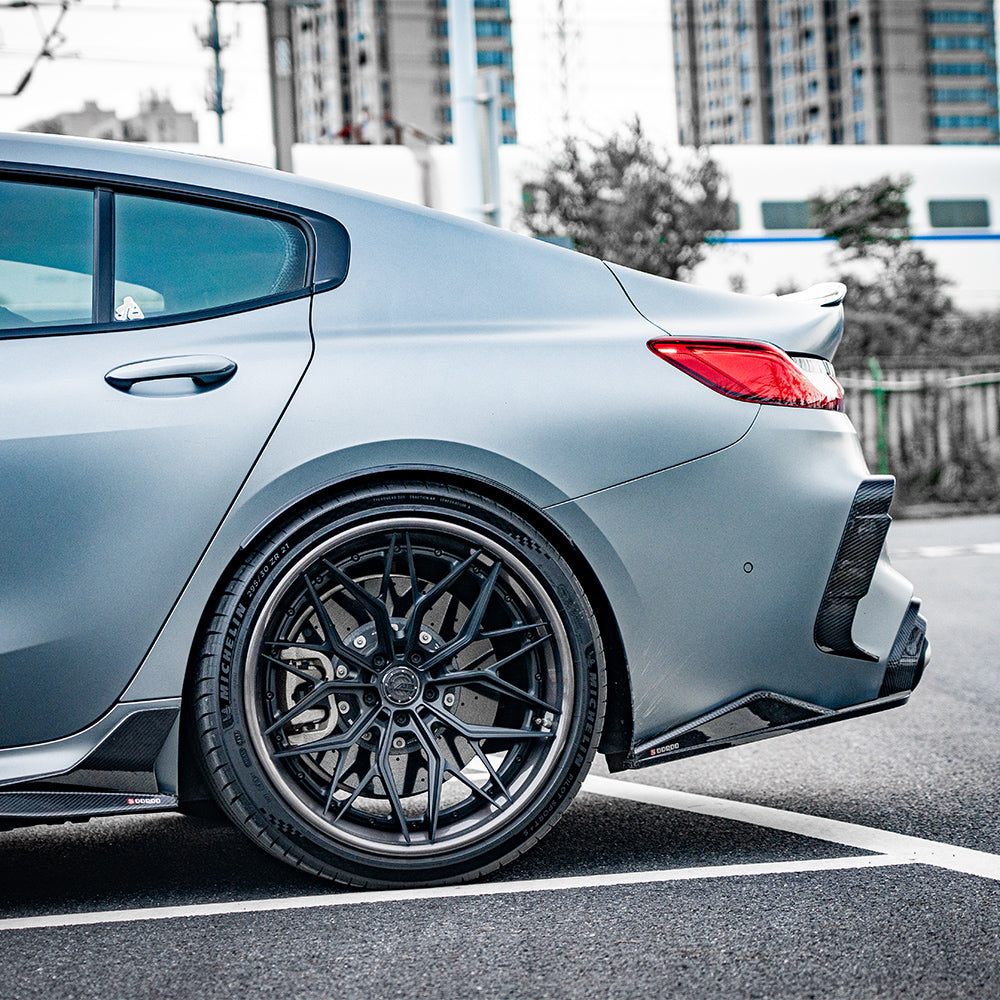 BMW M8 F91 F92 SQ款碳纖維後保桿飾蓋 T-373