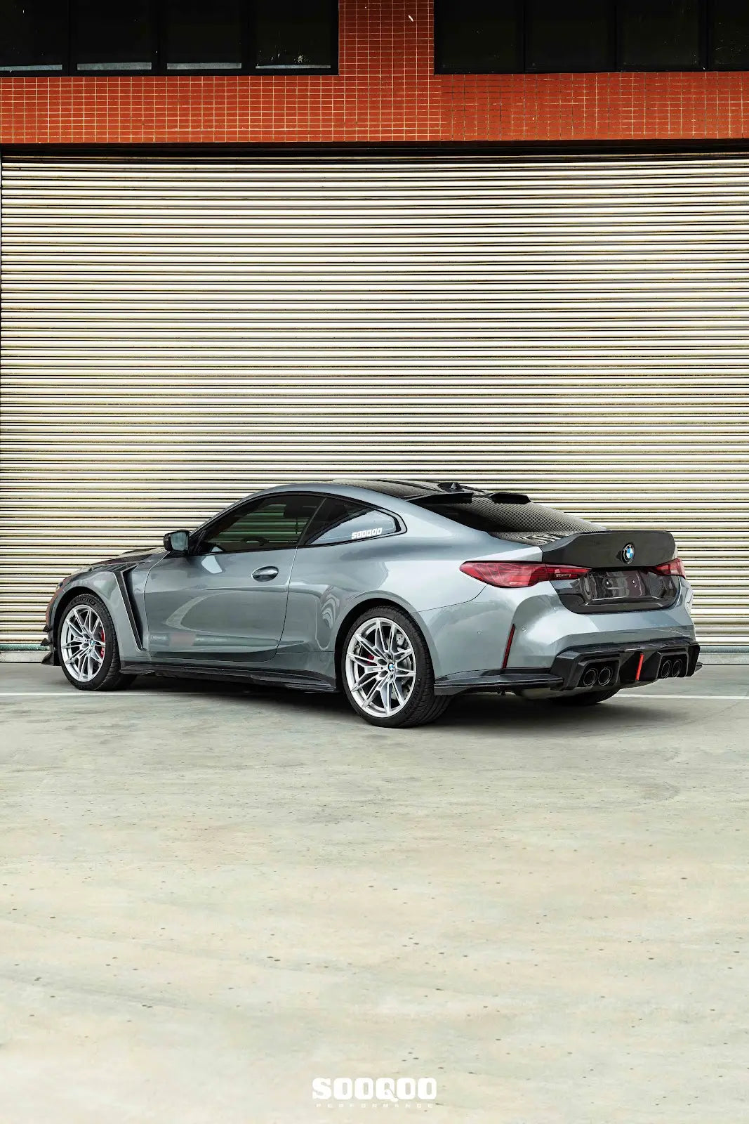 BMW M4 G82 CSL款碳纖維後車箱蓋 T-550