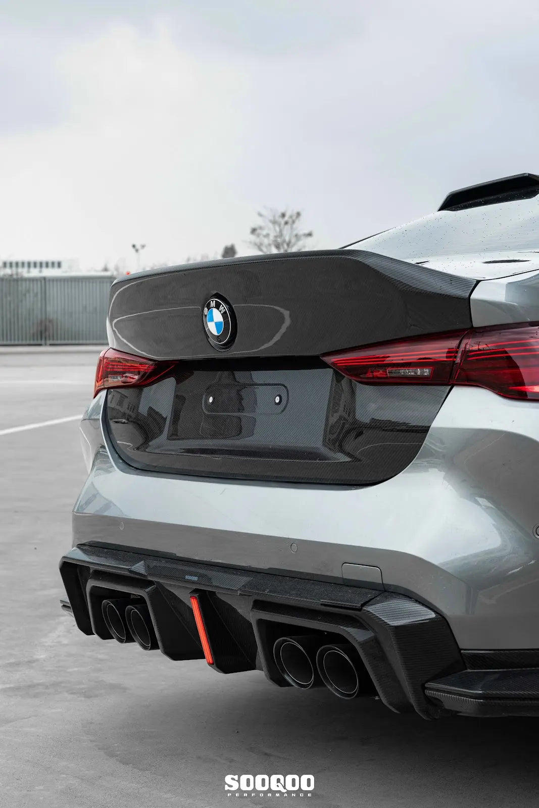 BMW M4 G82 CSL款碳纖維後車箱蓋 T-550